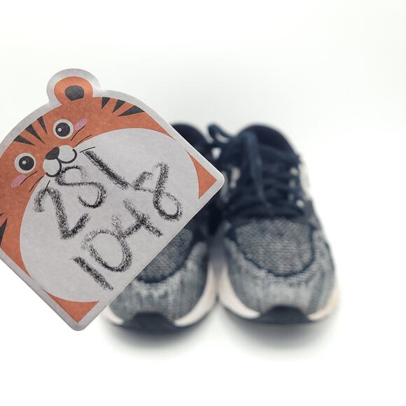 Nike Odyssey React 2 Flyknit Floral Black White AV6258-001 women's size 8.5 - Picture 8 of 9